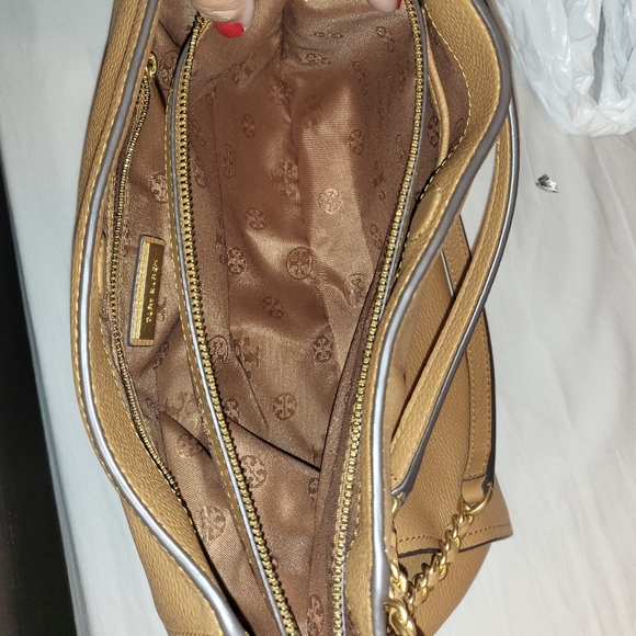 Tory Burch over the shoulder purse - Picture 5 of 8